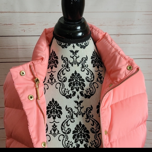Lilly Pulitzer Pink Isabella Down Puffer Vest Size XS - Picture 5 of 14